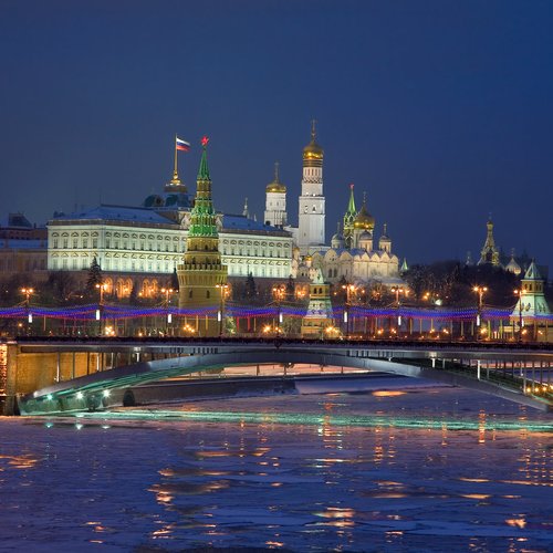 night panorama of the kremlin. moscow