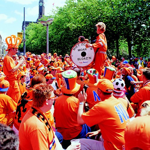 amsterdam-soccer-fans_high_cmyk_314