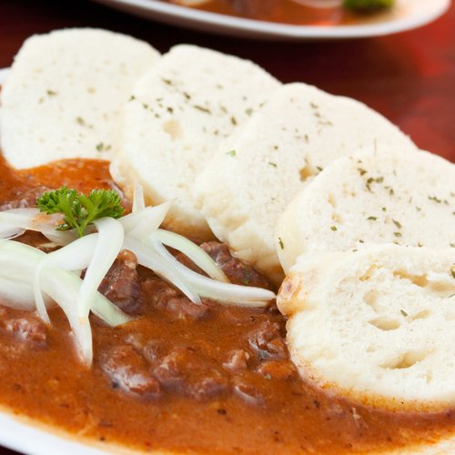 beef goulash and dumplings 