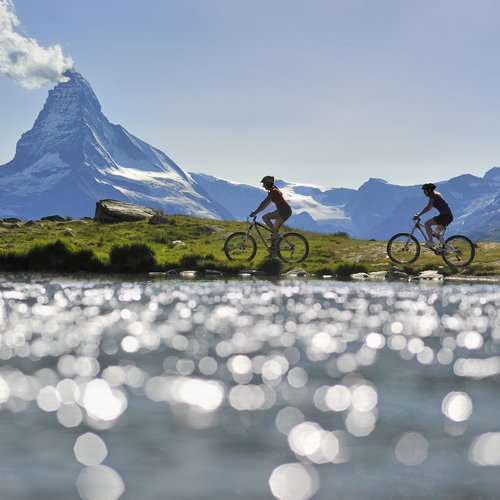 Biking Cr Christian Perret - Swiss Paris Tour Packages