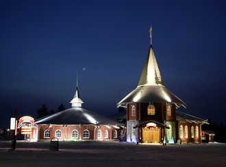 christmas-house-santa-claus-village-rovaniemi-5_9319