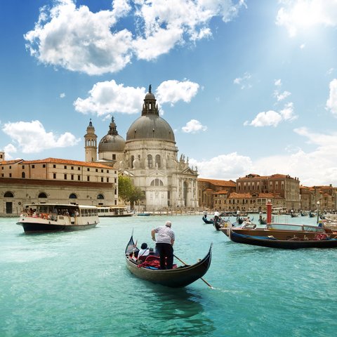 vaporetto in venice 