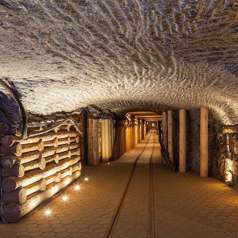 wieliczka salt mine 